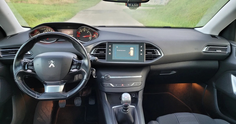 Peugeot 308 cena 40500 przebieg: 180000, rok produkcji 2017 z Brzozów małe 137